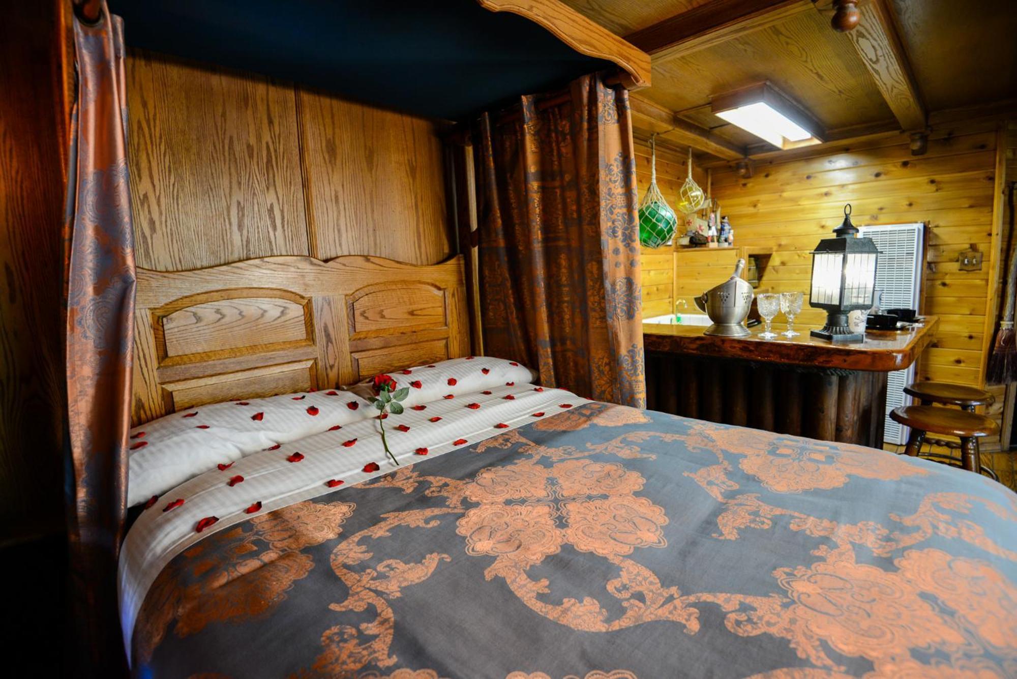 Castle Wood Theme Cottages- Couples Only Big Bear Lake Eksteriør bilde