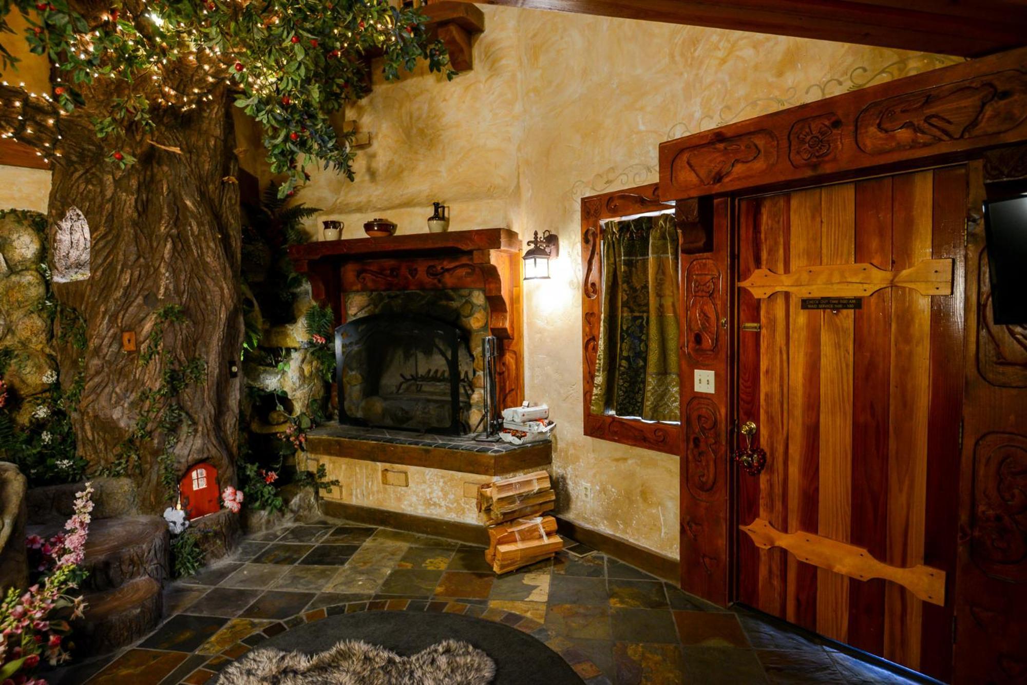Castle Wood Theme Cottages- Couples Only Big Bear Lake Eksteriør bilde