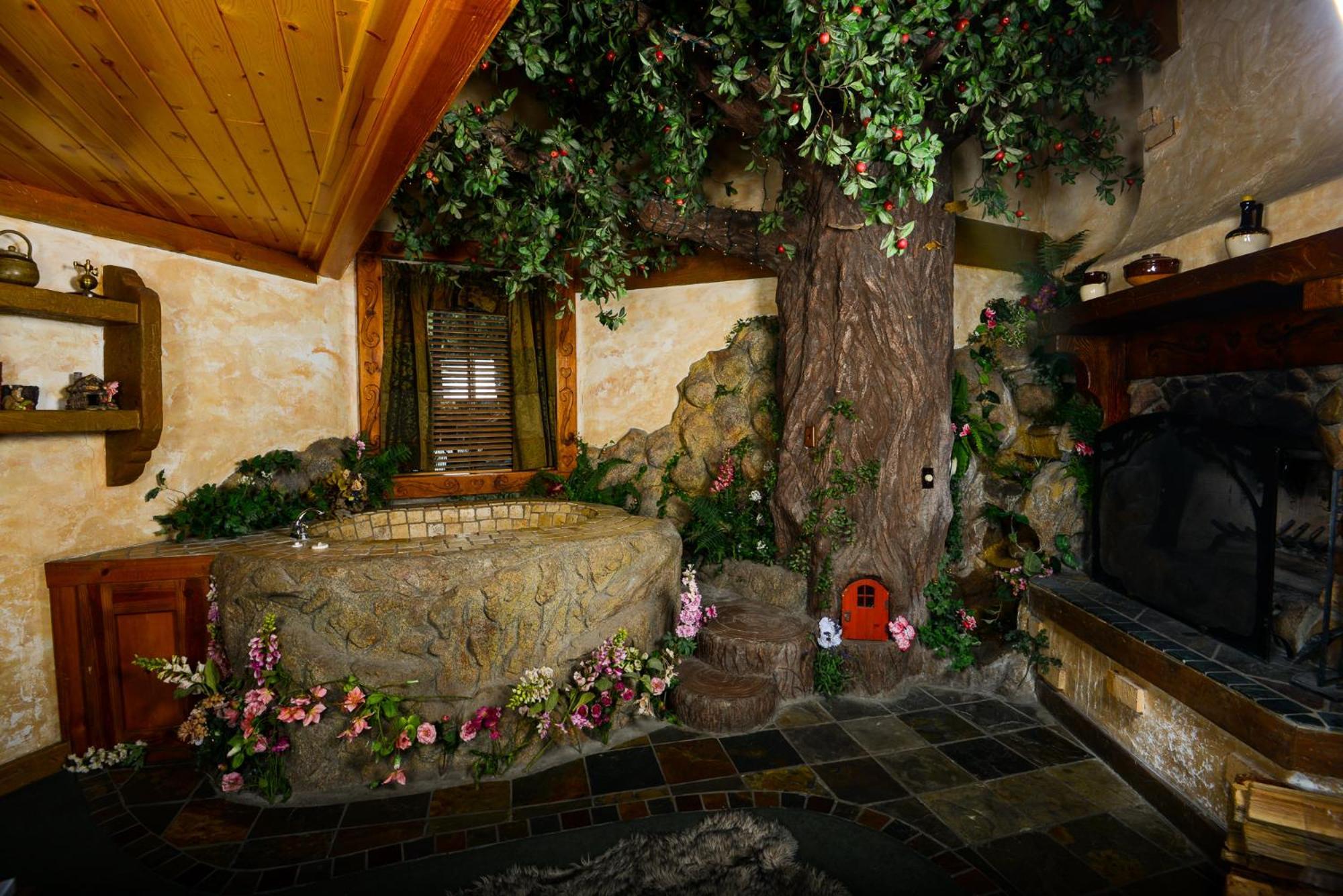 Castle Wood Theme Cottages- Couples Only Big Bear Lake Eksteriør bilde